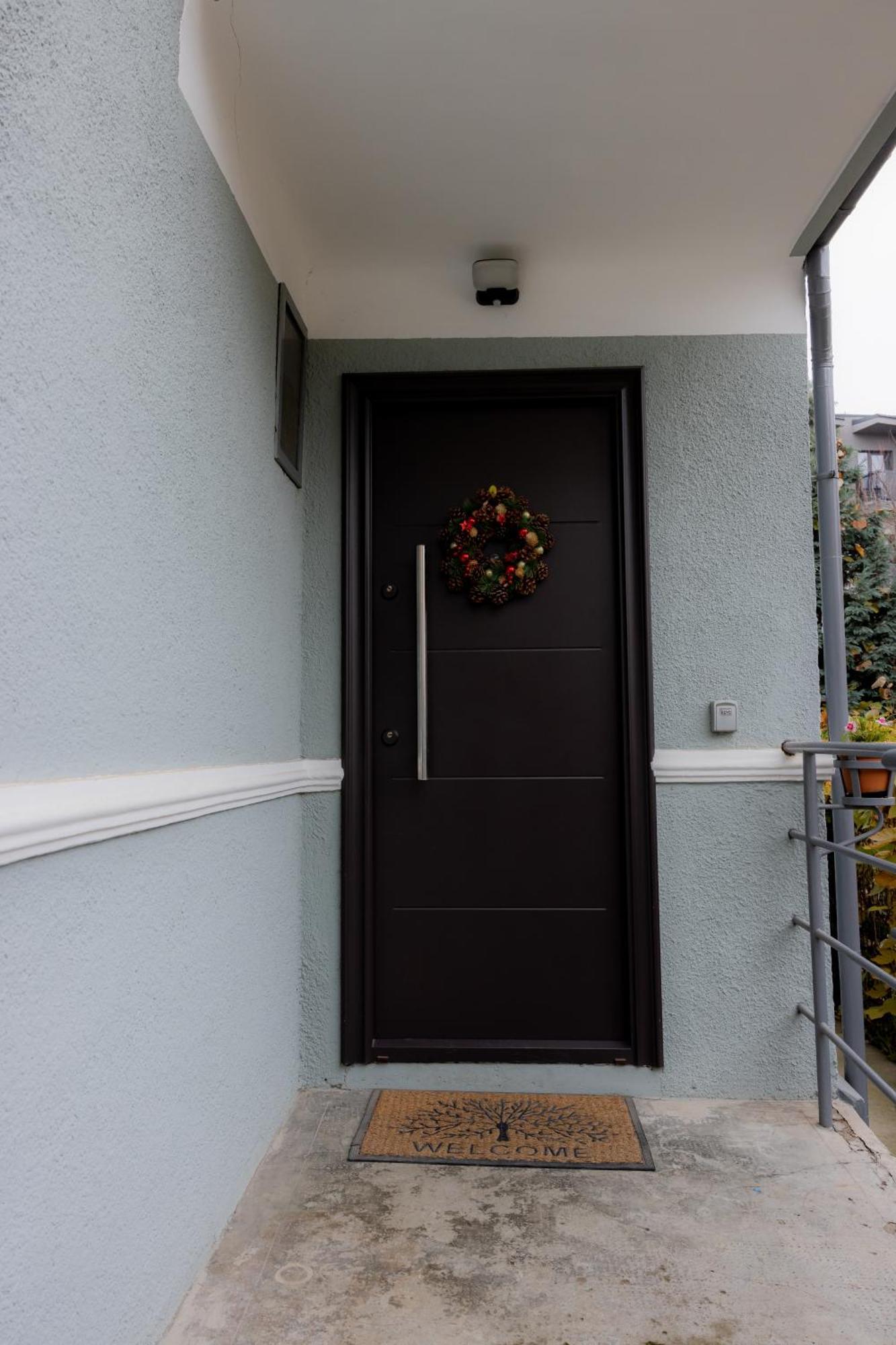 Homey Luxury- Entire House, Free Parking, Yard Cluj-Napoca Exterior photo