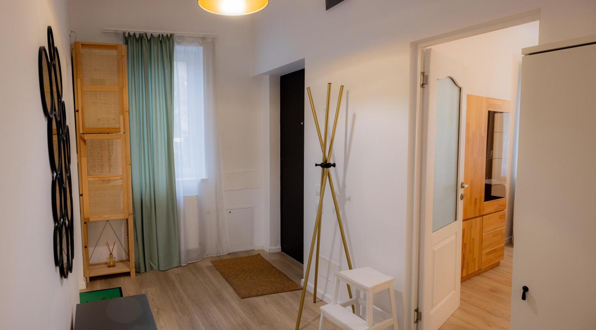 Homey Luxury- Entire House, Free Parking, Yard Cluj-Napoca Exterior photo